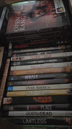 Dvds plus couple Cds
