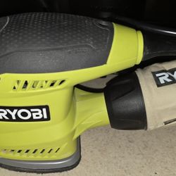 Ryobo Corner Sander ( Cfs1503G