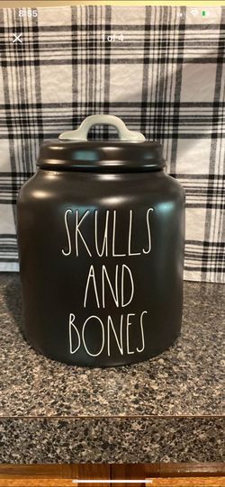 Rae dunn Halloween cookie jar