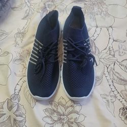 Shoes- Size 7