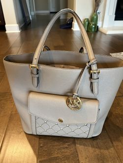Michael Kors Shoulder Bag With Padding Laptop Space