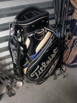 Titleist Golf Bag$40firm
