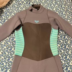 Roxy Women’s Full Wetsuit – Size 12 – Great Condition