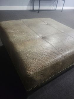 2 ottomans  great condition.