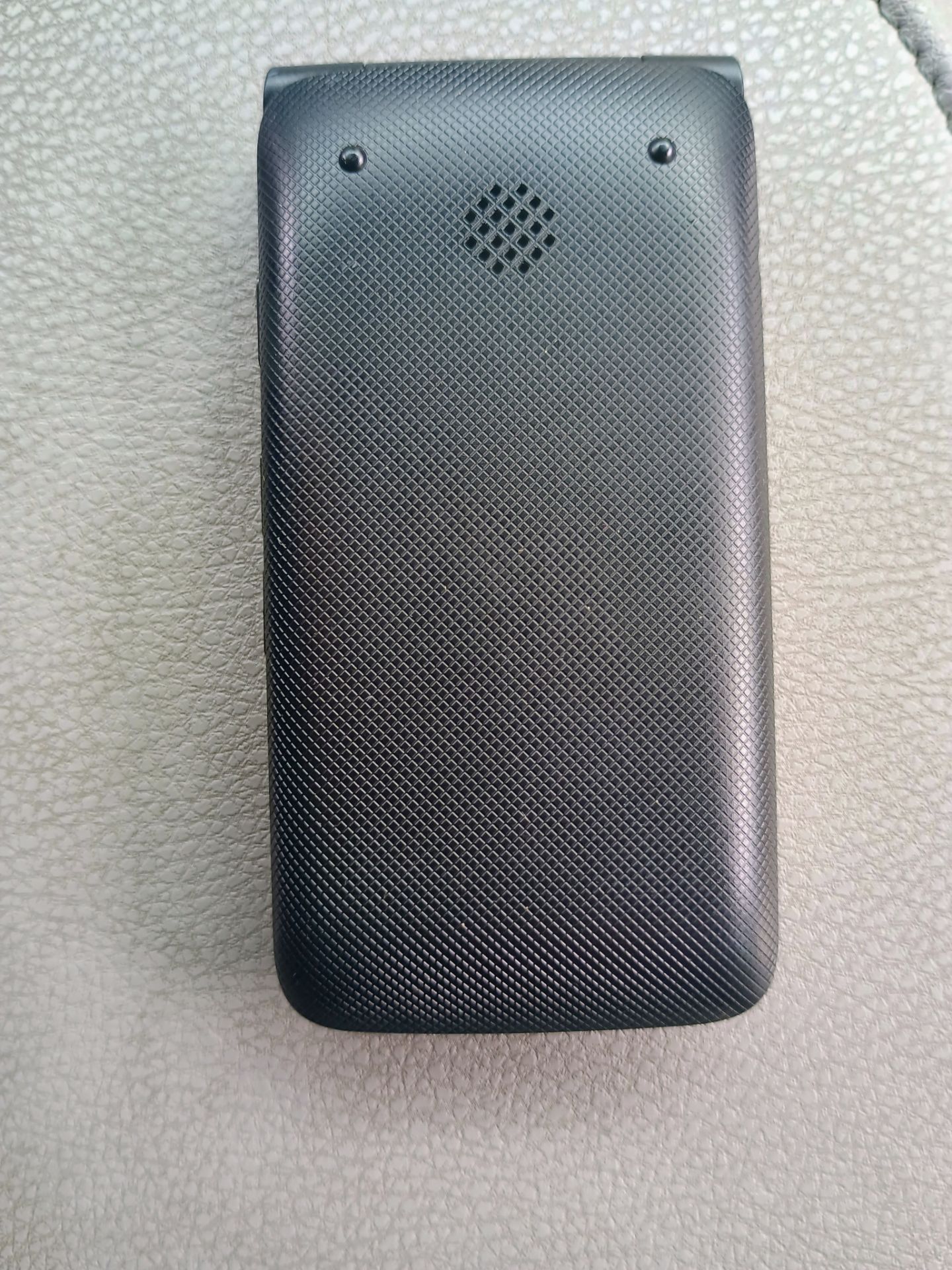 Alcatel att flip phone 4GLTE