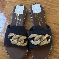 NEW Womem slide Sandals ( made in Italy) size 7
