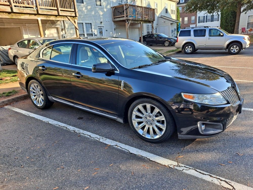 2010 Lincoln MKS