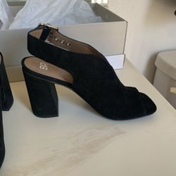 Womens Shoes/ Heels