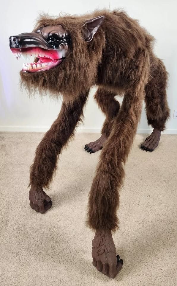 Animatronic Werewolf