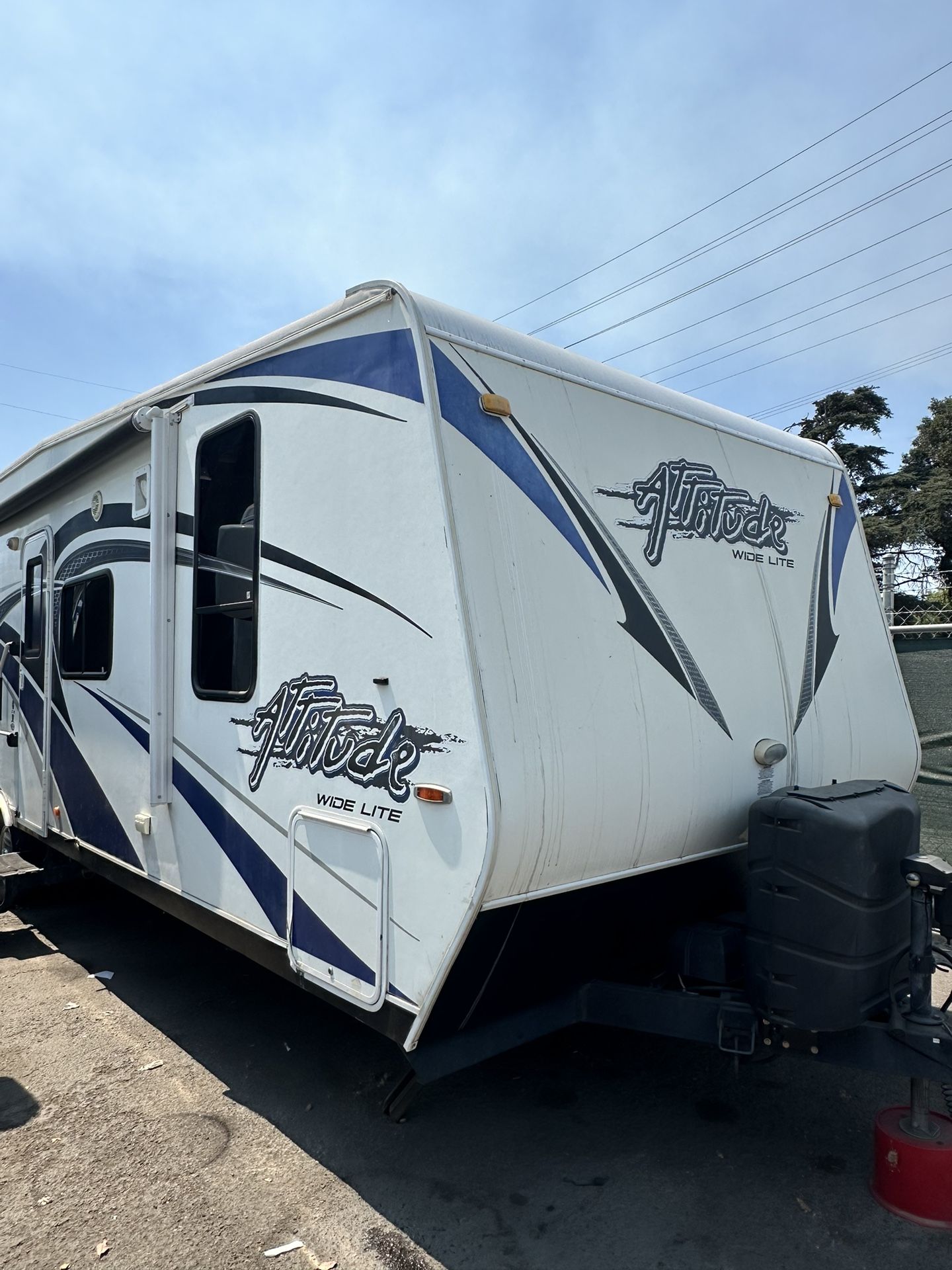 2013 Attitude Eclipse Toyhauler 27ft