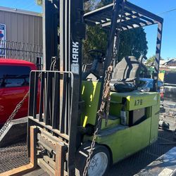 FORKLIFTS ON SALE NOW!! BEST DEALS IN LA!!