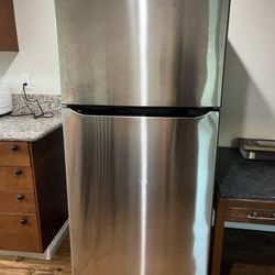LG refrigerator 