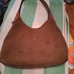 COACH BAG ITS STAIN NEEDS TO BE CLEAN $100 PICK UP IN SUN VALLEY 