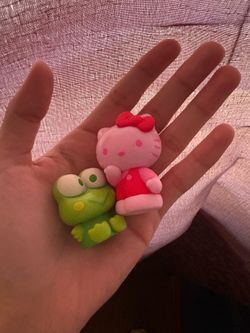 Figurines