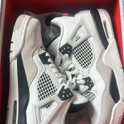 Air Jordan 4 Retro (GS)(5.5Y)