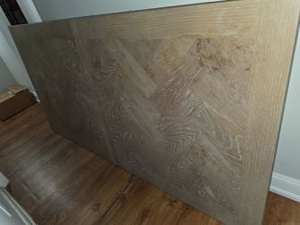 Light tone table with 4 chairs
