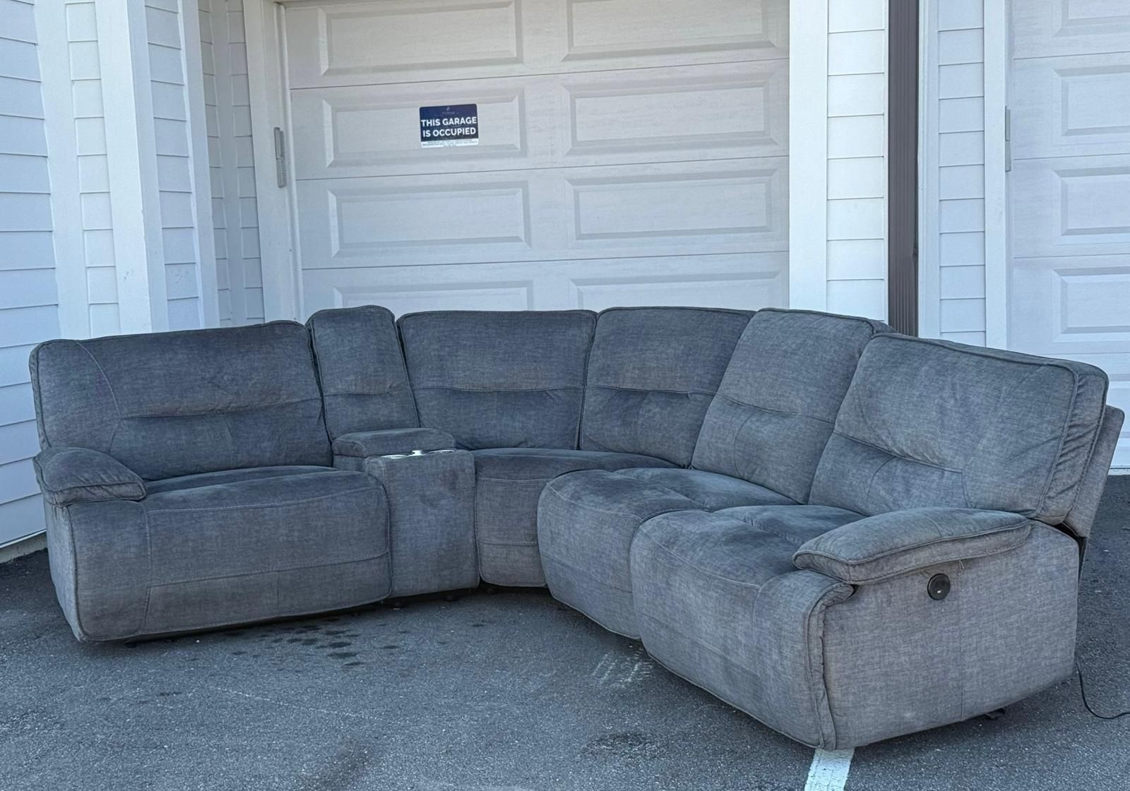 Sectional Couch/Sofa - Recliners - Gray - Havertys - Delivery Available 🚛