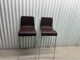 Bar stool