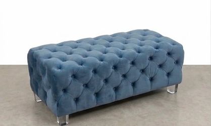 Tufted Plush Velvet Ottoman/Bench – Slate Blue – Excellent Condition