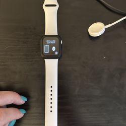 Apple Watch Series 4 38mm mint condition