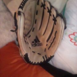 Baseball Pitcher or Field Glove