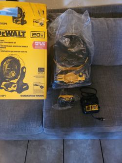 Dewalt  Jobsite Fan Kit New