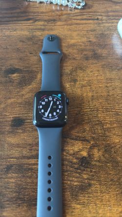 Apple Watch SE 3