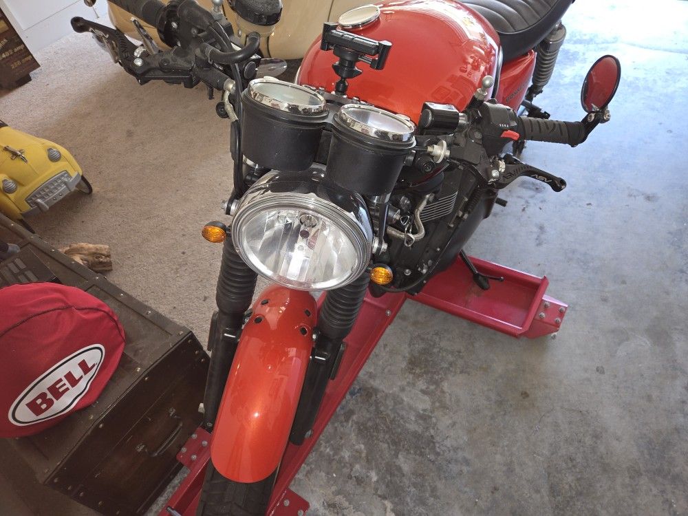 2012 Triumph Bonneville SE