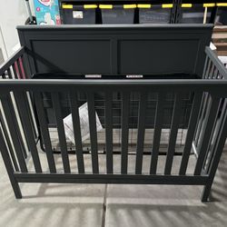 Convertible Crib