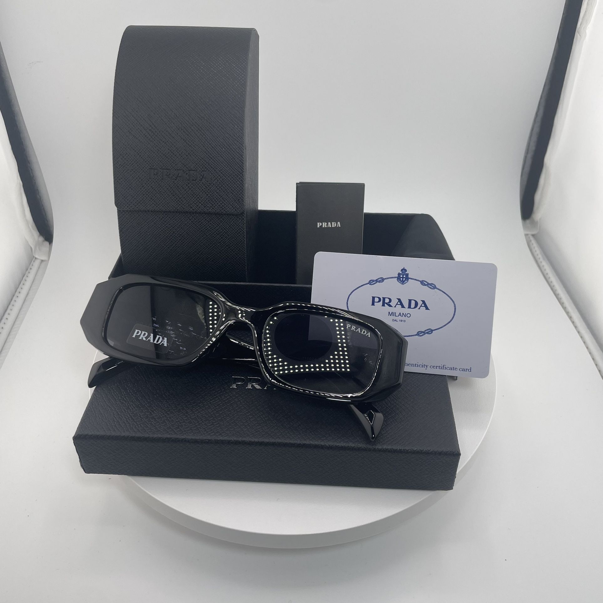 Designer Rectangular Sunglasses 