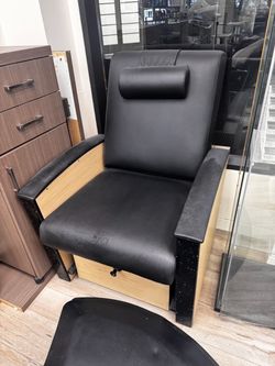 Pedicure chair
