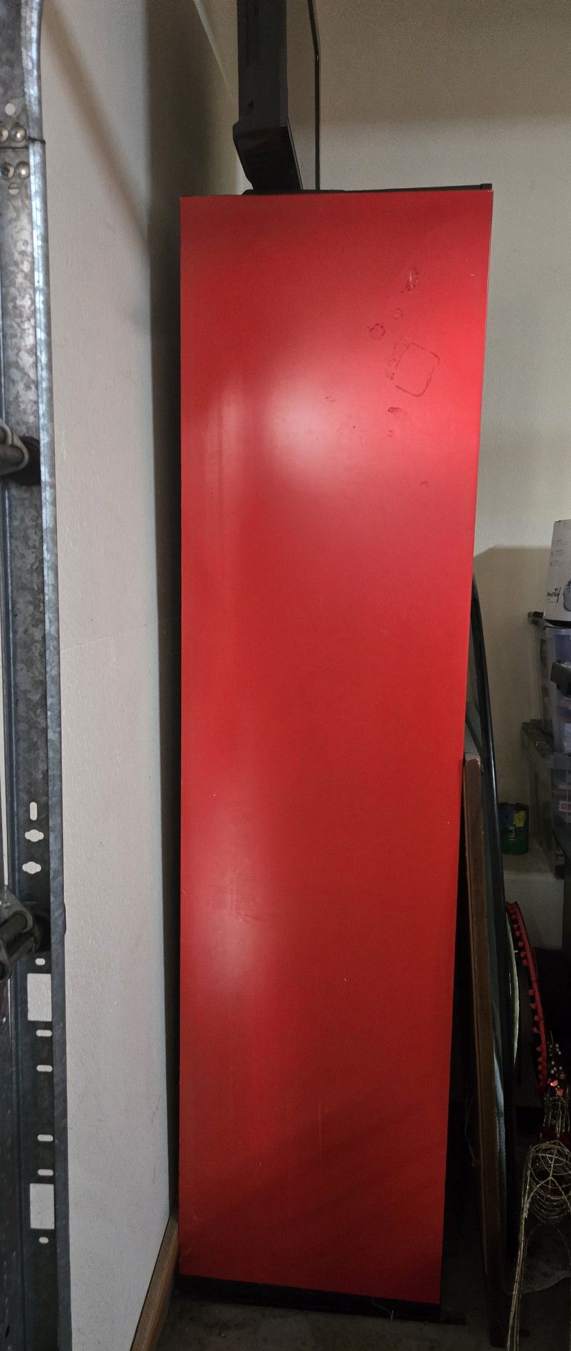 Closet Shelves Red And Black 