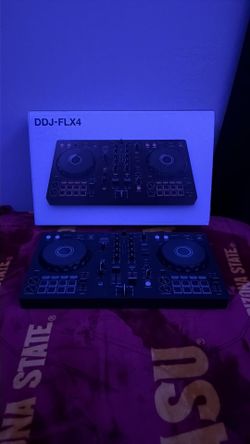 DDJ-FLX4 Dj controller and accessories
