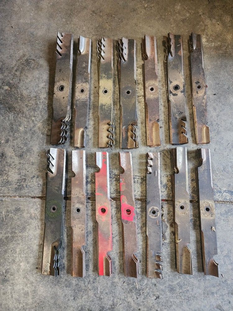 *** 14 SETS OF LAWNMOWER BLADES ***
