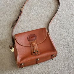 VINTAGE DOONEY AND BOURKE PURSE