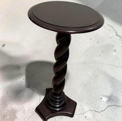 Vintage Solid Wood Barley Twist Plant Stand / Pedestal Table (1930s-1950s)