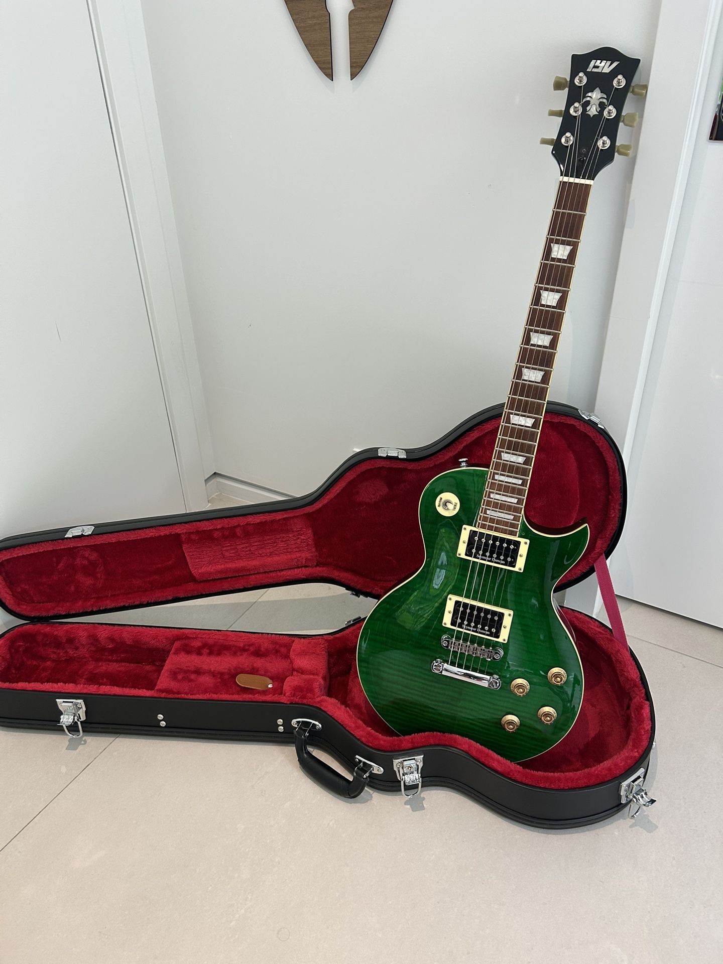Ivy Les Paul Electric Guitar