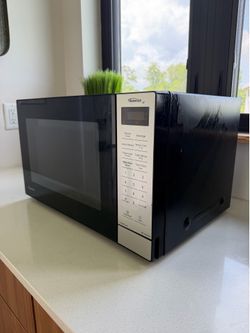 Panasonic Inverter Microwave – Like New – Costco Purchase