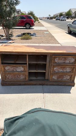 Dresser