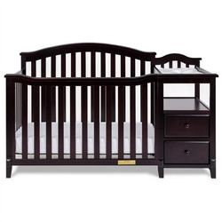 Convertible 4 In 1 Crib & Changing Station