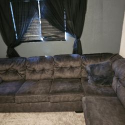 Ashley Sectional Couch With Pull Out Bed