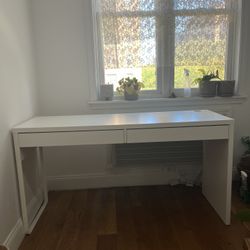 Ikea Micke Desk In White