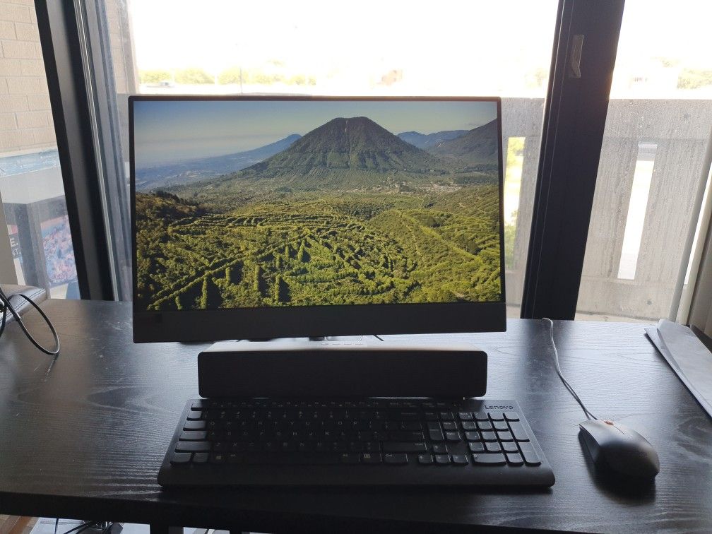 Lenovo Ideal Station. Touch Screen, Refurbushed.