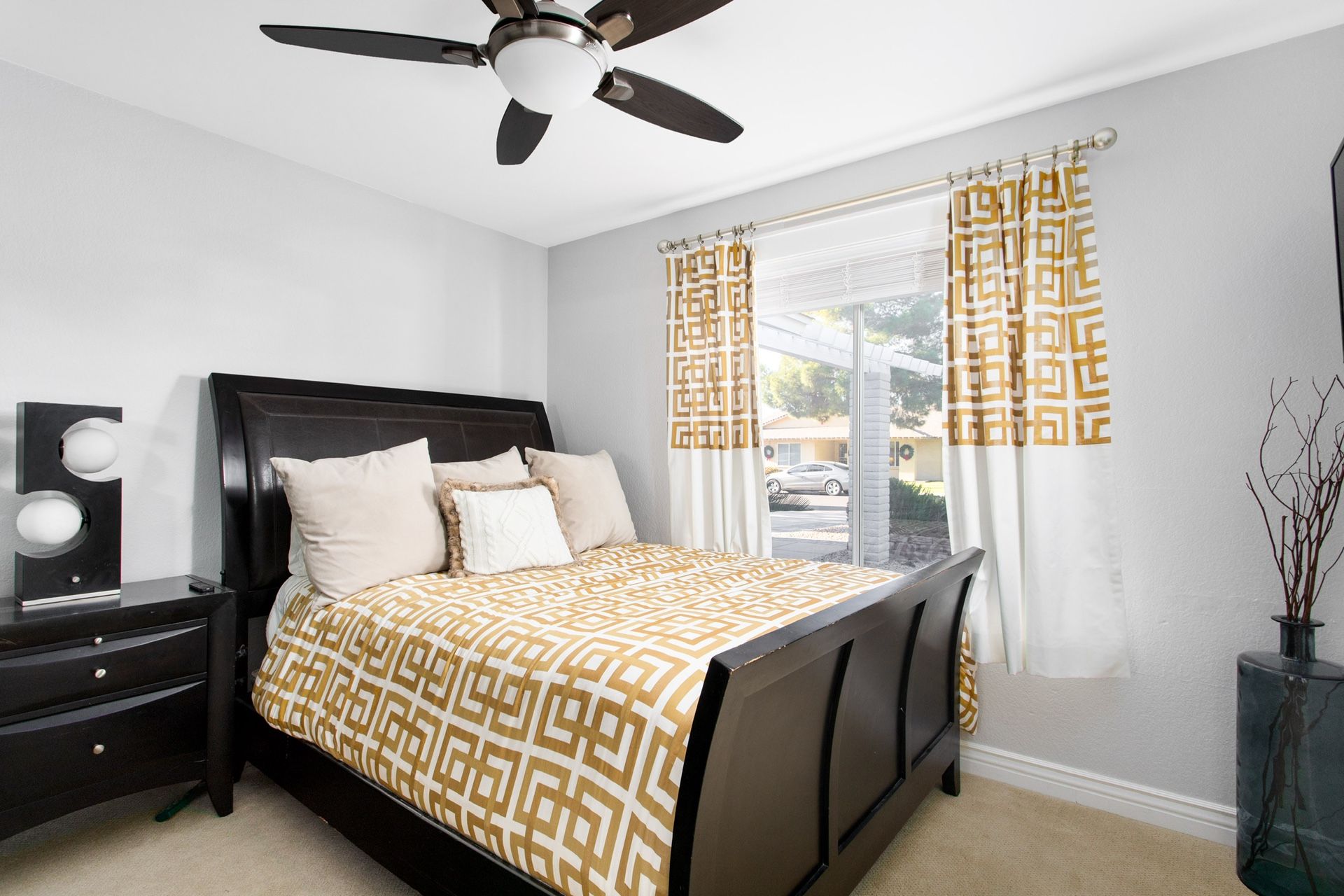 Z Gallerie Duvet Cover & Drapes for Sale in Scottsdale, AZ OfferUp