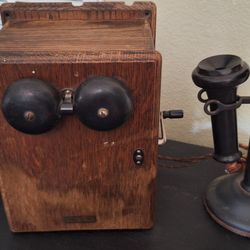 Western Electric wooden antique telephone