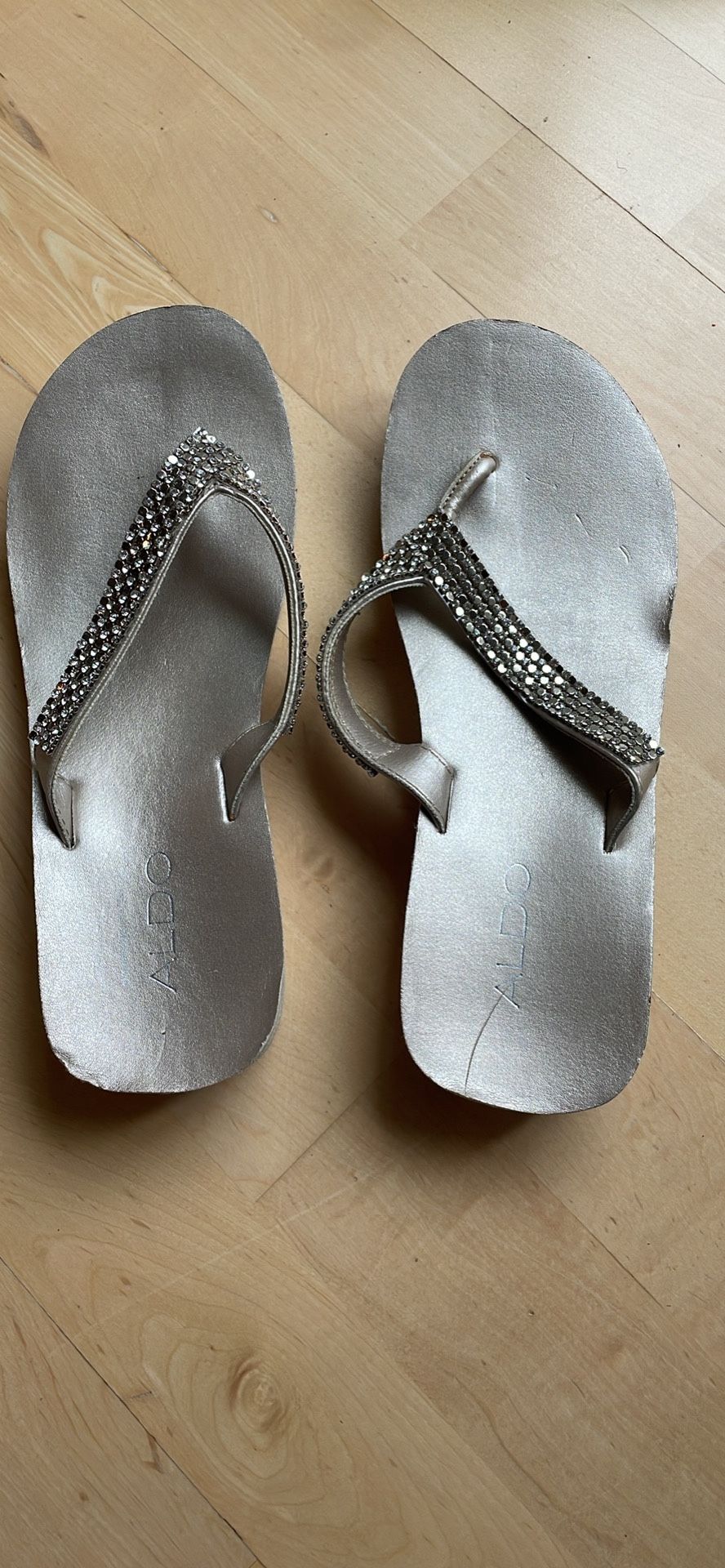 Aldo wedge flip flop thongs bling gold 6.5