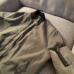 Green Bomber Jacket Women’s Medium