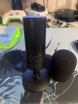 Razer Seiren X + Pop filter