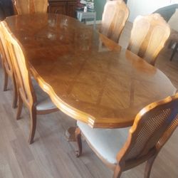 Dining Room Table 