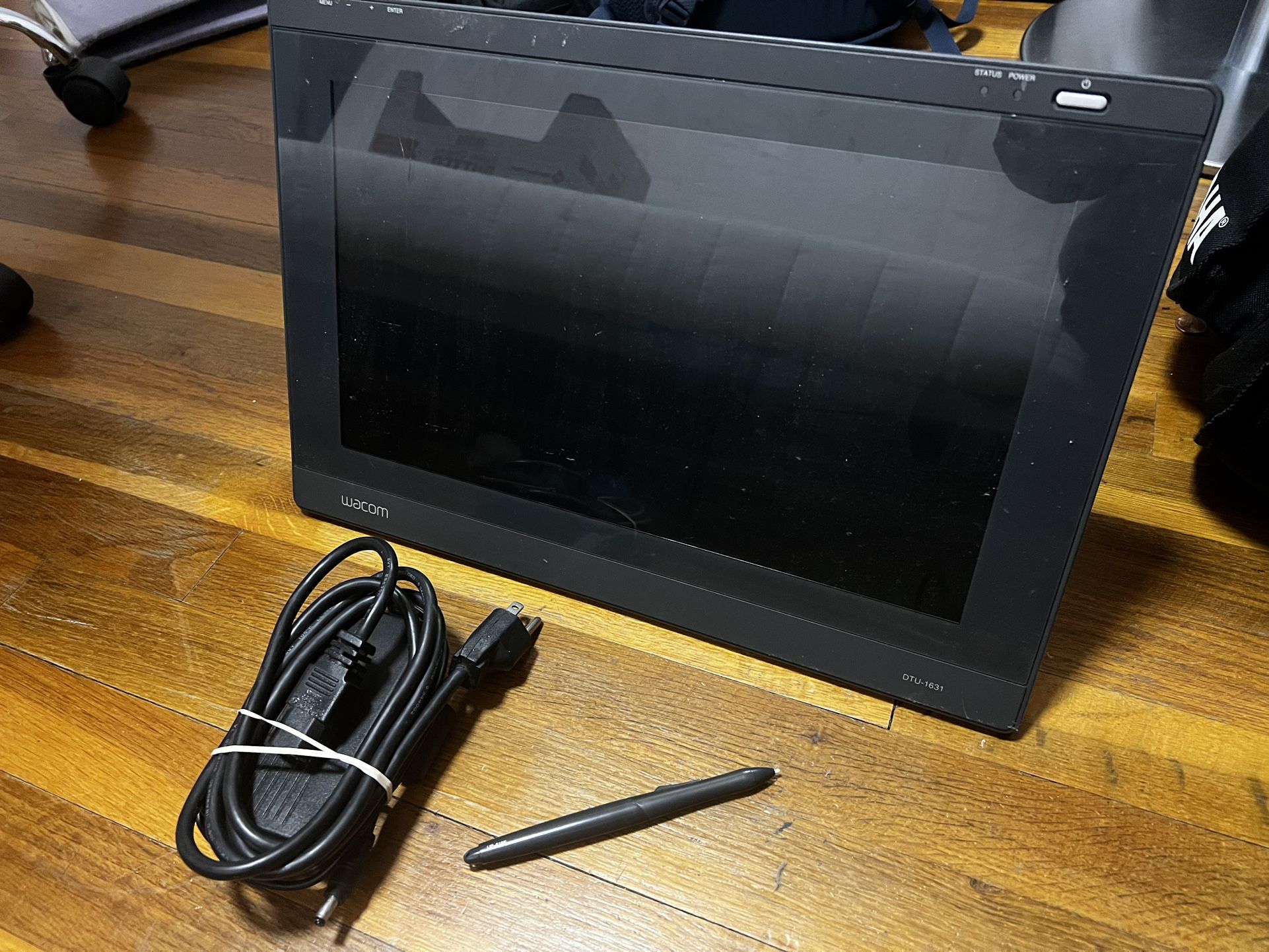 Wacom LCD Tablet With Pen